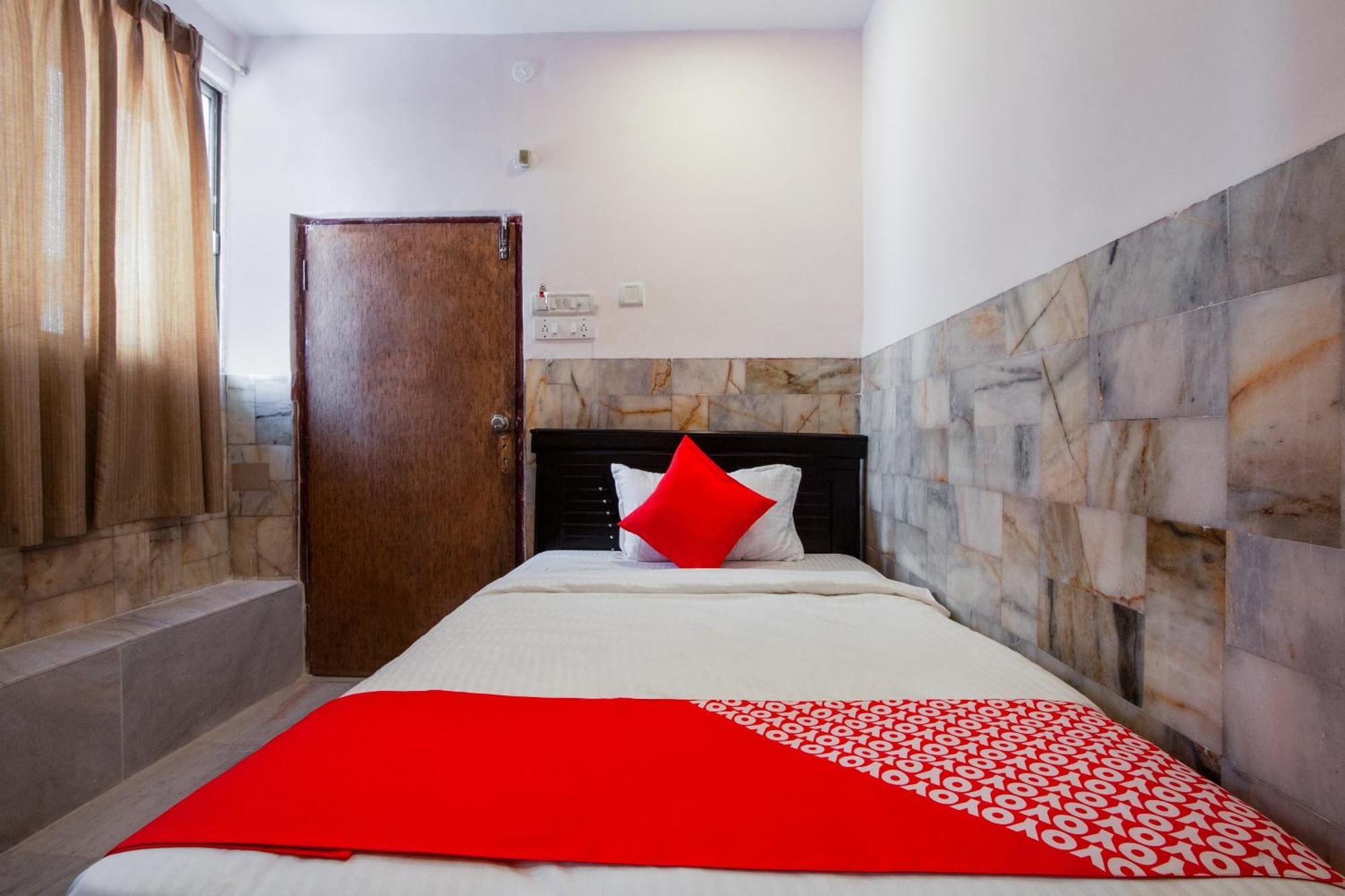OYO 22907 Hotel Holiday Secundurabad Buitenkant foto