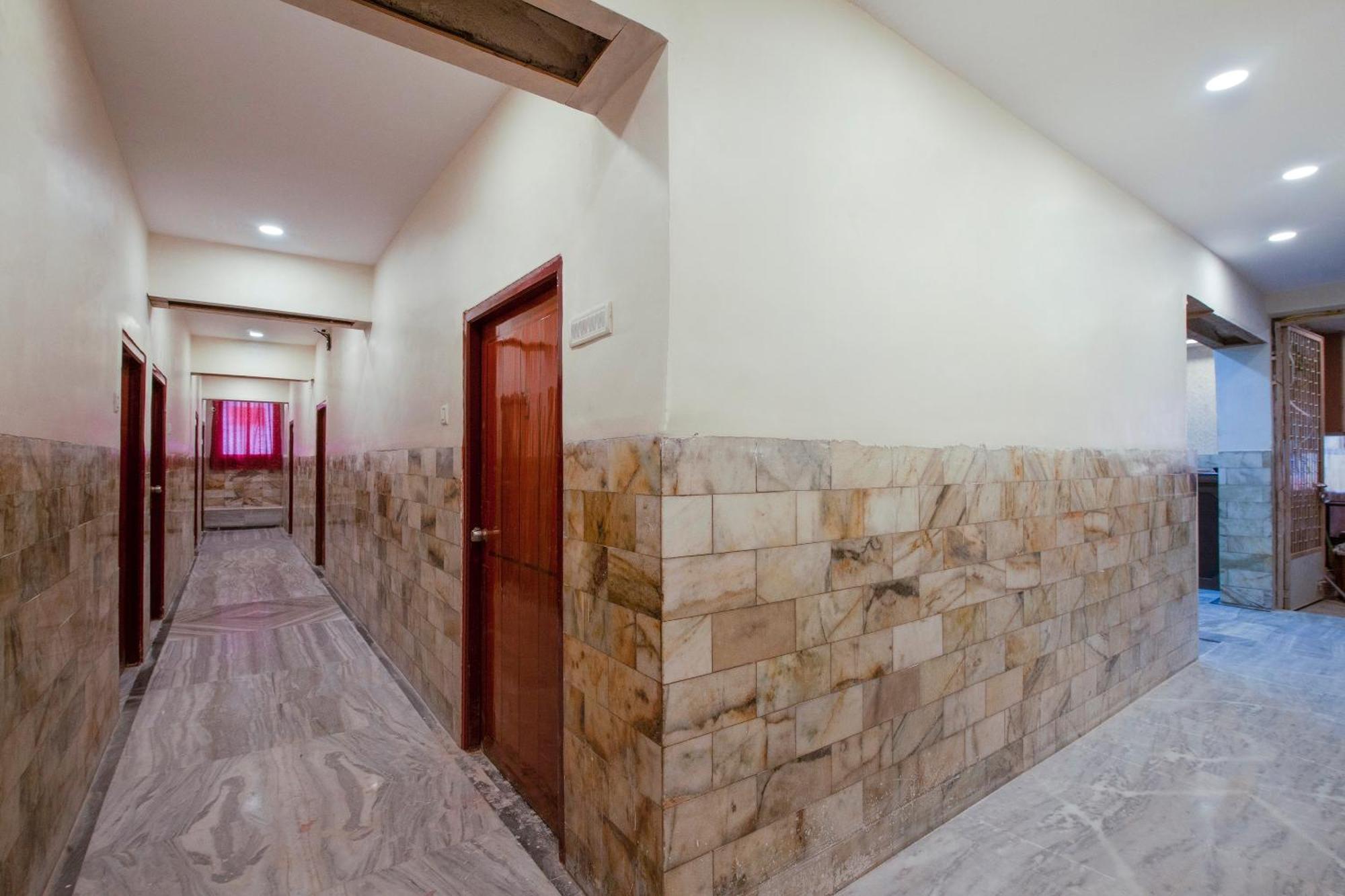 OYO 22907 Hotel Holiday Secundurabad Buitenkant foto