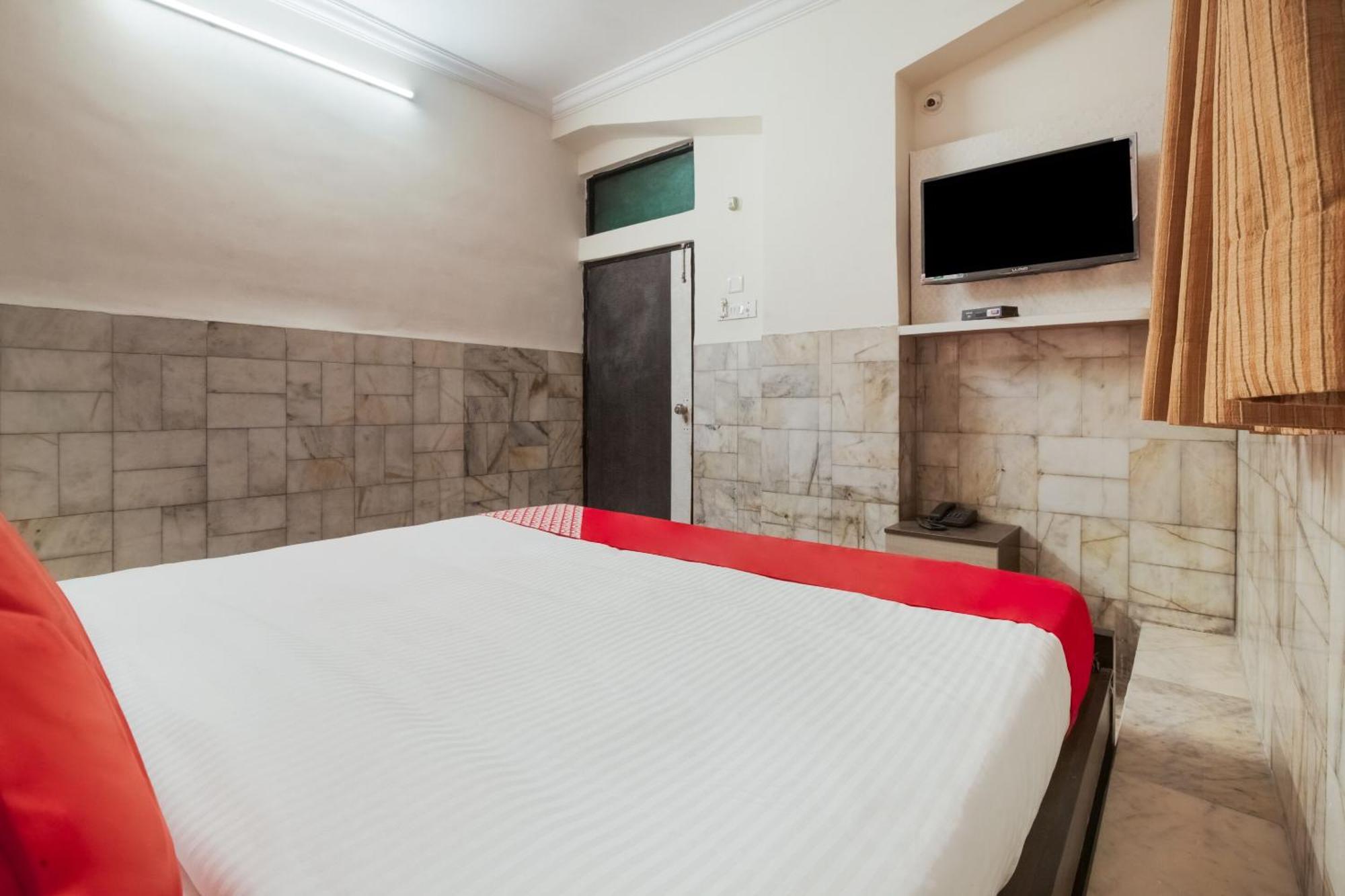 OYO 22907 Hotel Holiday Secundurabad Buitenkant foto
