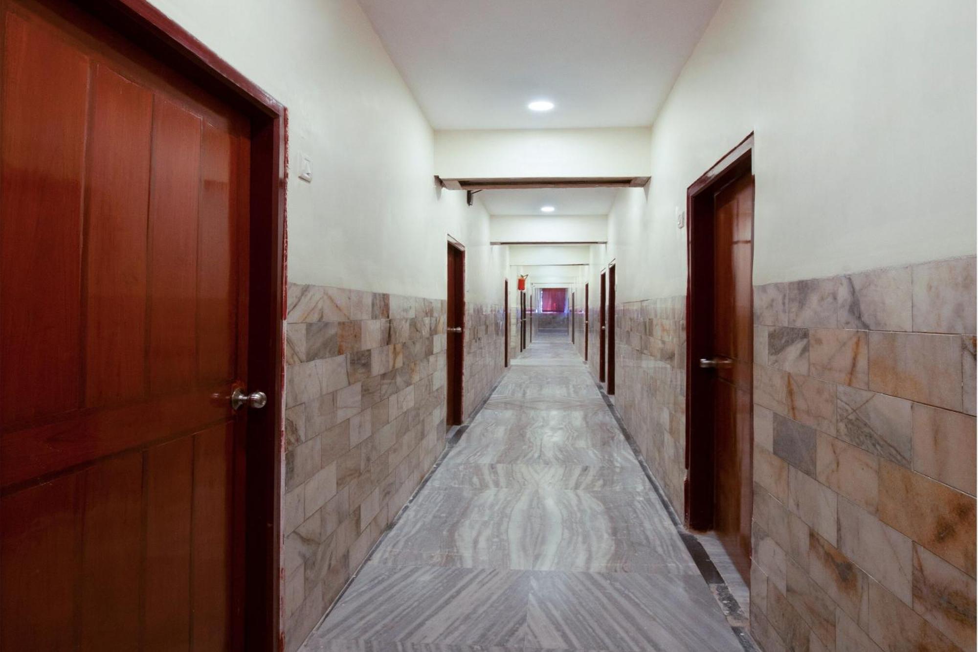 OYO 22907 Hotel Holiday Secundurabad Buitenkant foto