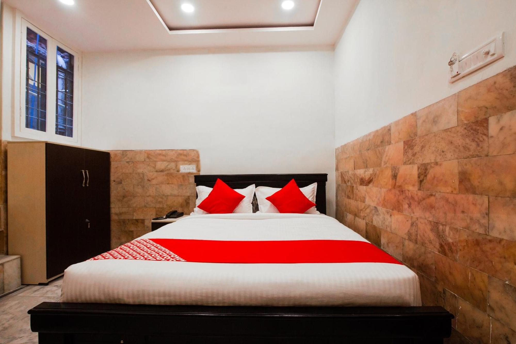 OYO 22907 Hotel Holiday Secundurabad Buitenkant foto